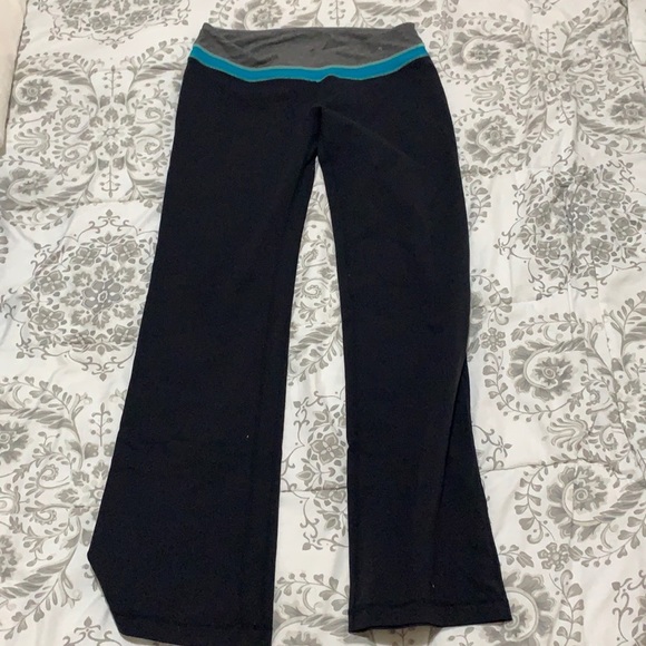Lululemon bundle - Picture 1 of 4